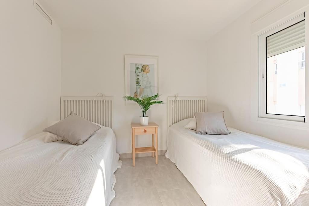 Leilighet Larycorte, Beautiful 3bdr Beachfront *